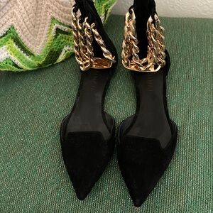 AMINAH Chic Black Flats with Gold Chain Detail